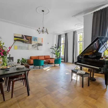 oompH Koszyki Luxurious Apartments Warszawa Zewnętrze zdjęcie