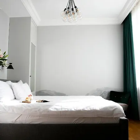 oompH Koszyki Luxurious Apartments Warszawa Zewnętrze zdjęcie