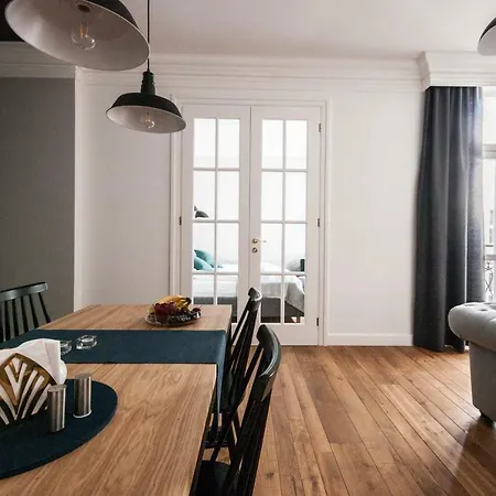 oompH Koszyki Luxurious Apartments Warszawa Zewnętrze zdjęcie